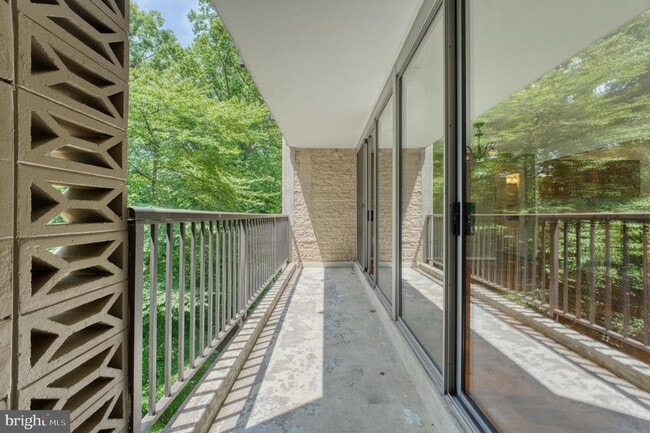 Building Photo - 4420 Briarwood Ct N