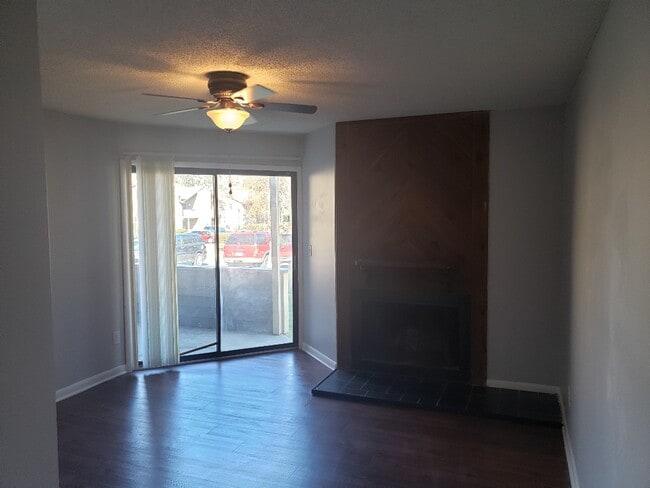 Building Photo - 4416 Sharon Chase Dr