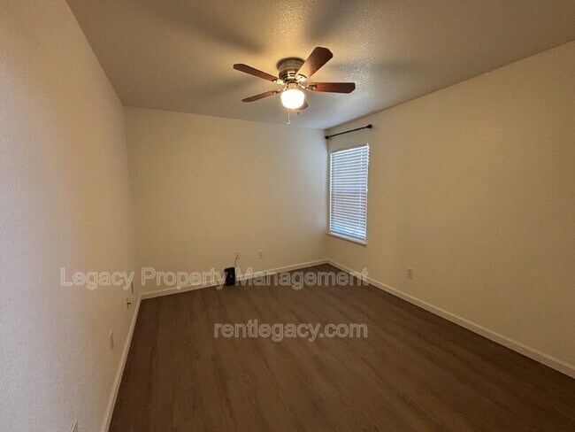 Building Photo - 8559 Star Bright Ct