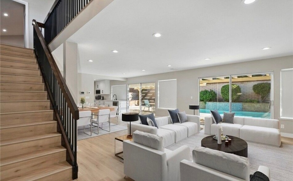 Building Photo - 17552 Wayne Ave