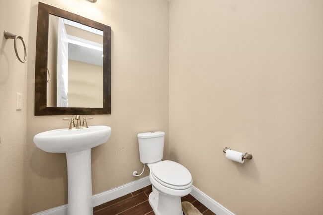Building Photo - 27419 Canyon Reach Dr
