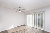 Building Photo - Lanark Apartments