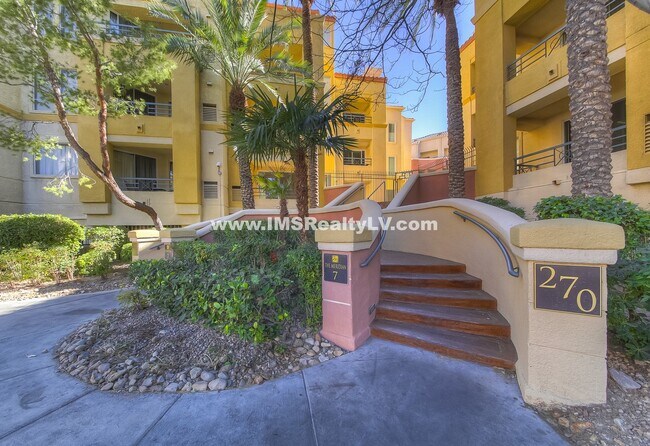 Building Photo - 270 E Flamingo Rd