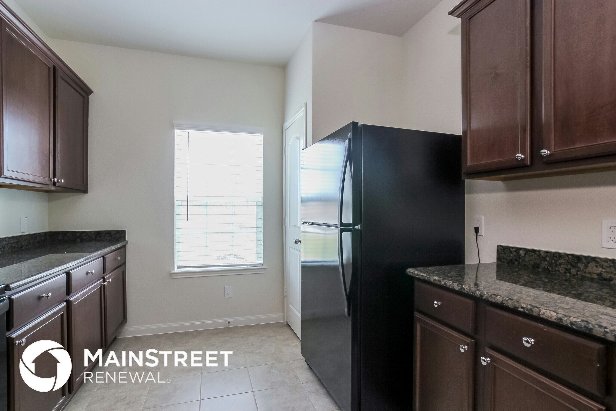 Building Photo - 27008 Leonardo Dr