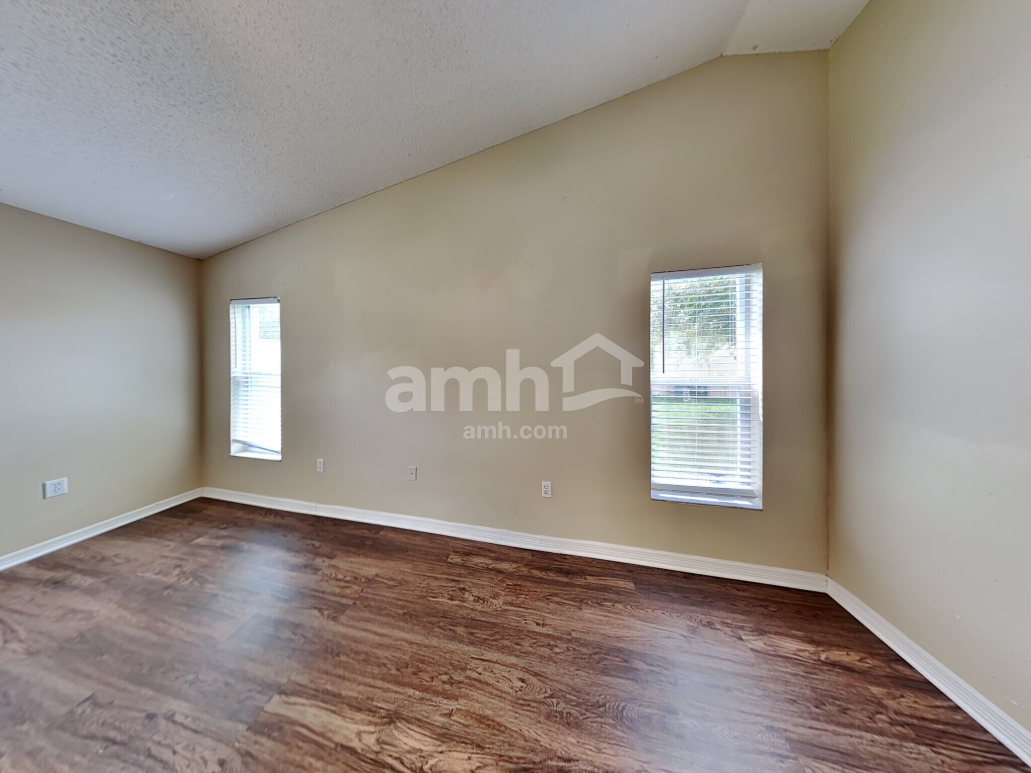 Building Photo - 837 Bryson Loop