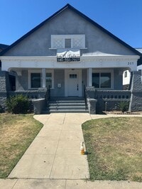 Building Photo - Beautifully Remodeled 4-Bedroom, 2-Bathroom Single-Family Home