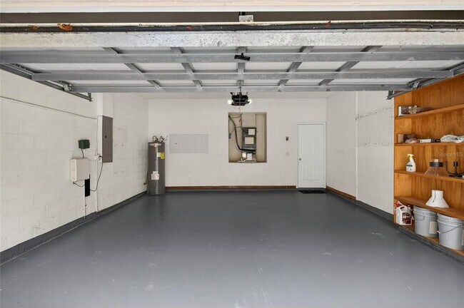 Building Photo - 4210 Harbor Lake Dr