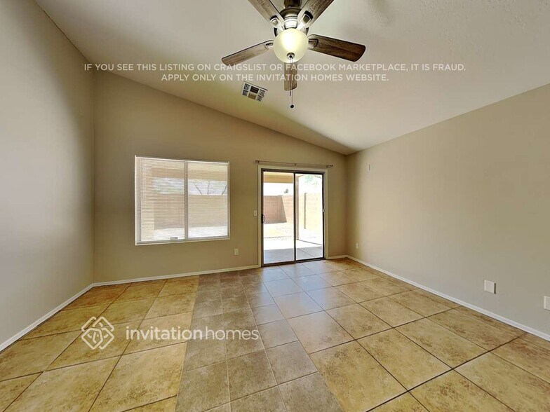 Building Photo - 11003 E Delta Ave