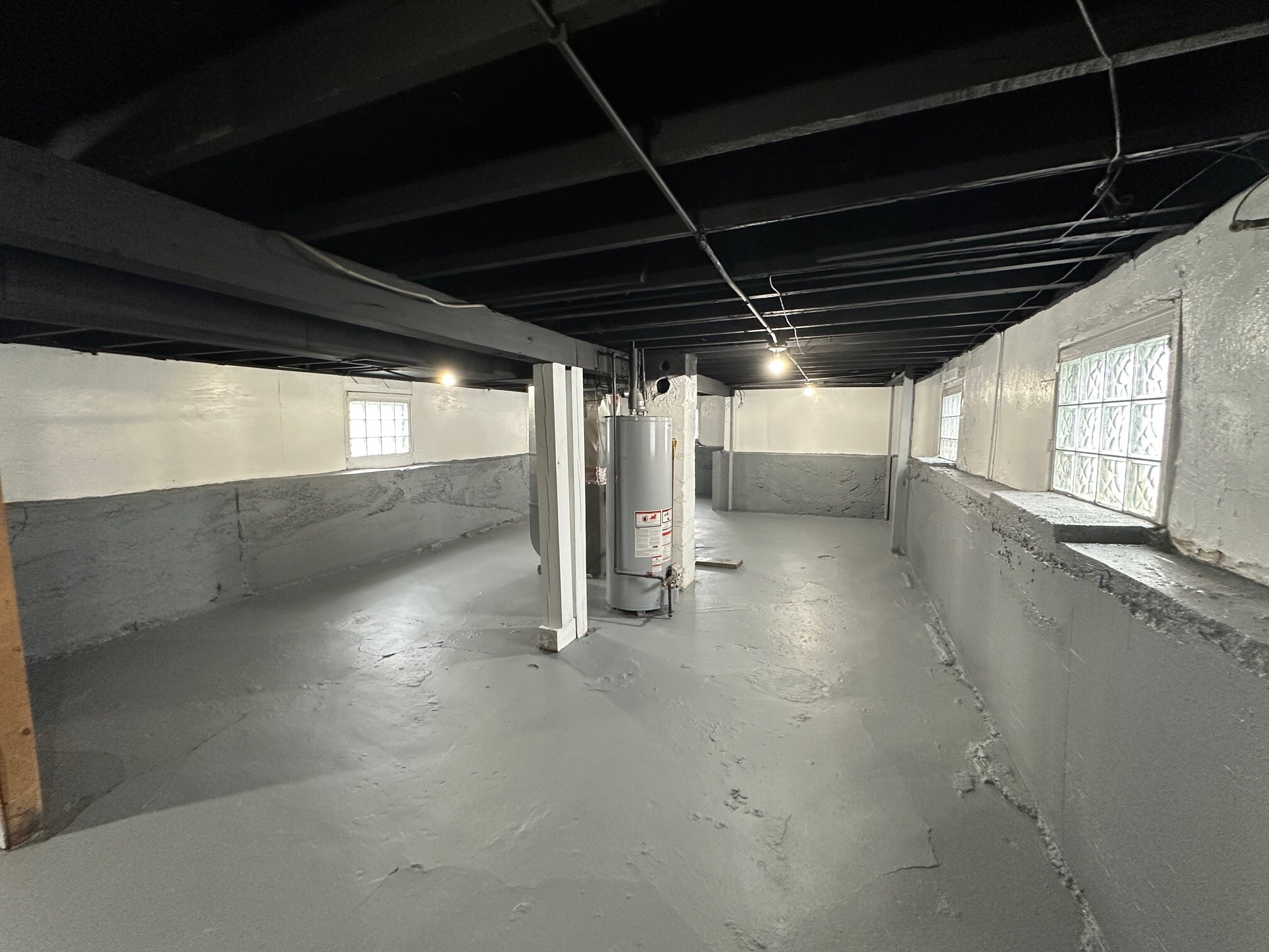 Basement - 10741 S Glenroy Ave