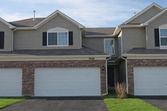 Building Photo - 7106 Country Club Hills Dr