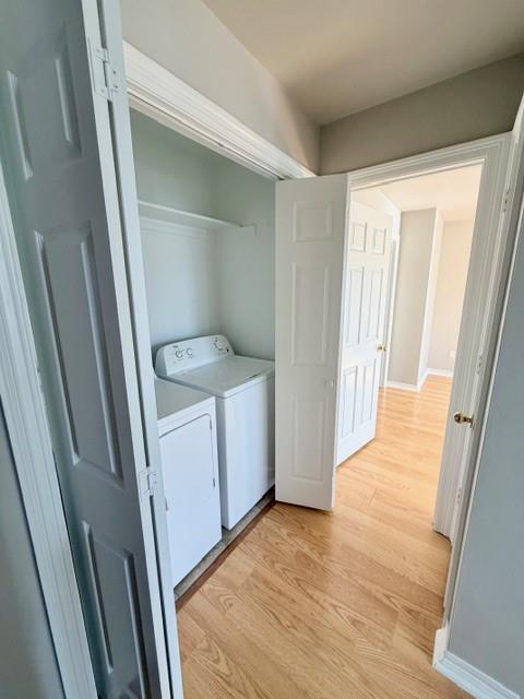 Building Photo - 884 N Meadowlands Dr