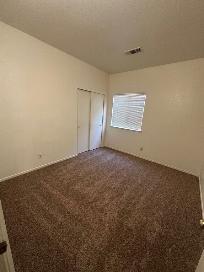 Building Photo - 9521 Twin Brooks Ln
