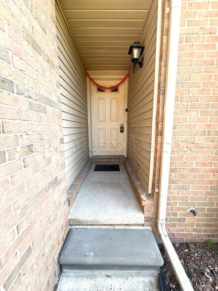 Building Photo - 4048 Heatherwood Ct