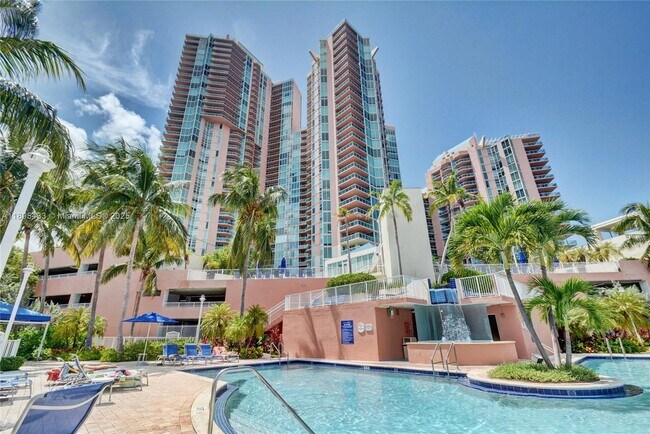 Building Photo - 3370 Hidden Bay Dr