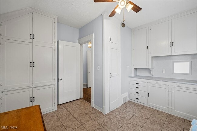 Building Photo - 1217 Belle Ave