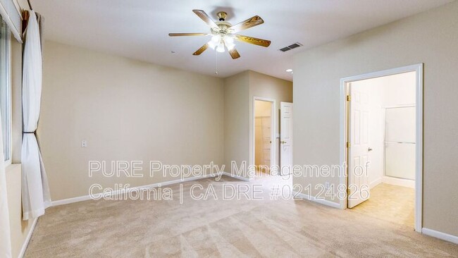 Building Photo - 121 Porterfield Creek Dr