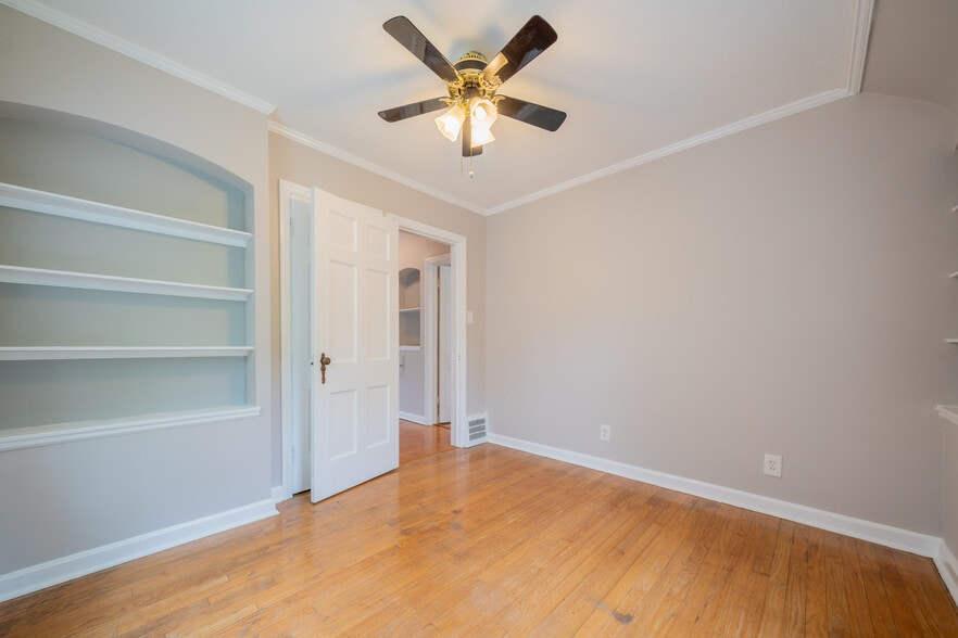 Building Photo - 1200 Brentwood Rd