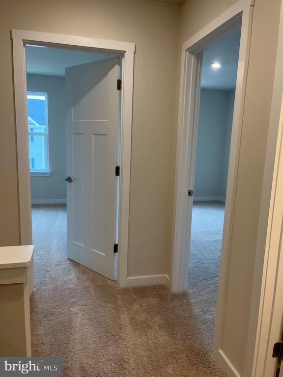 Building Photo - 90 Trotting Rd