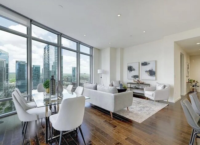 Building Photo - 200 Congress-152.315