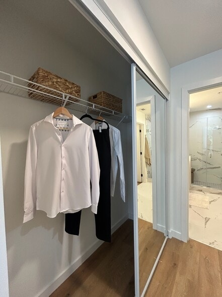 Building Photo - 1625 NE 124th St