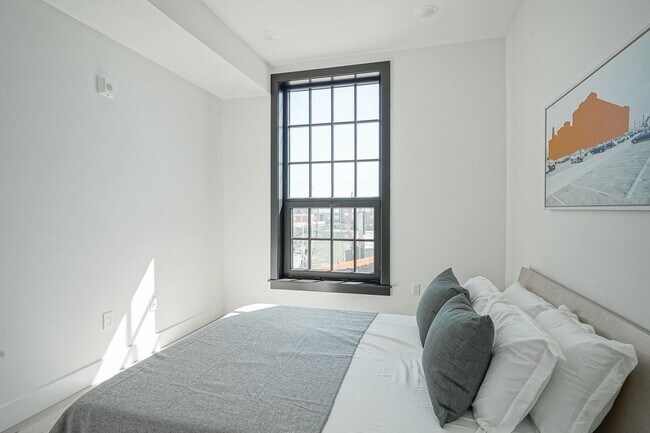 Building Photo - 2654 Coral St