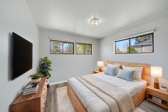 Building Photo - 956 Macon St