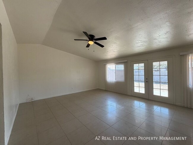 Building Photo - 6723 W Encanto Blvd