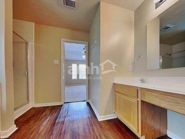 Building Photo - 7010 Durango Dr