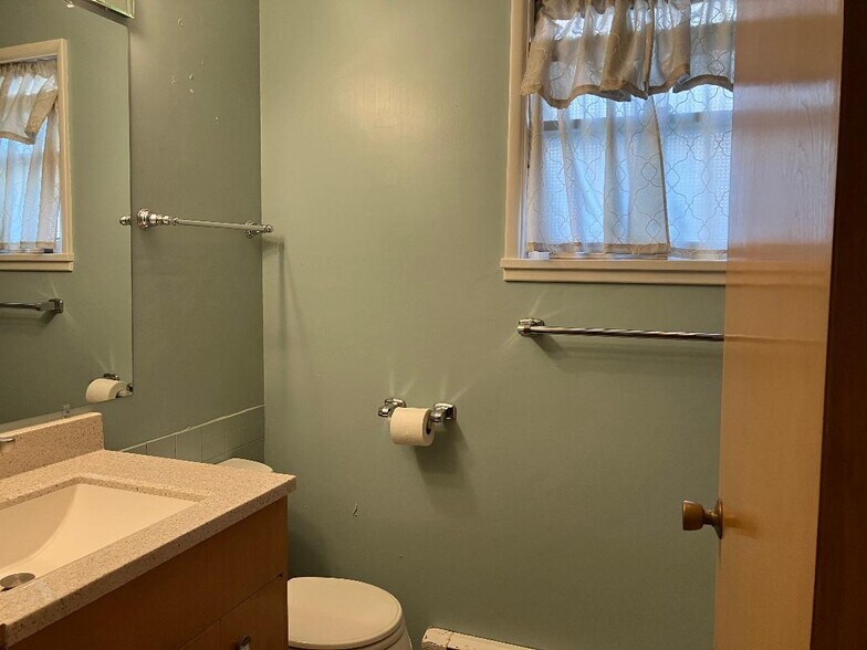 Bathroom - 2023 E 18th St