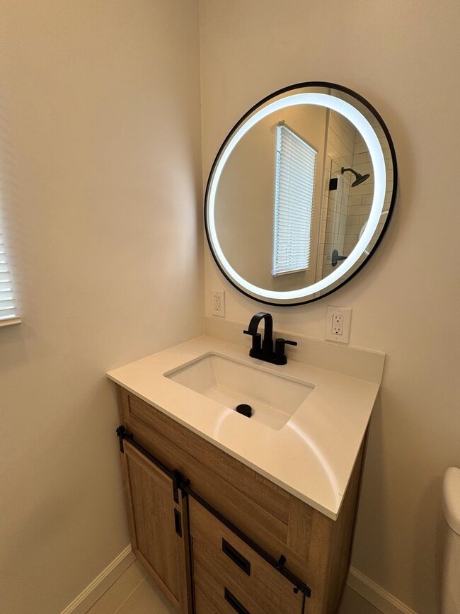 Building Photo - 453-457 Hurst Ave