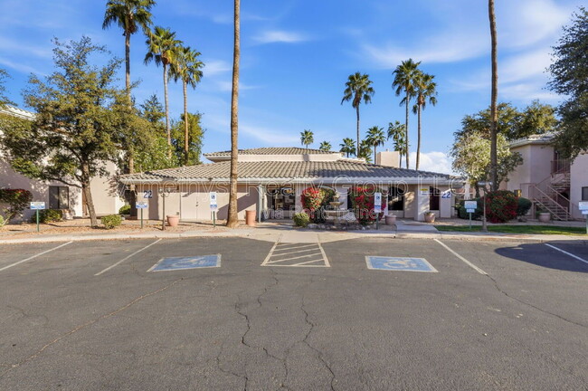 Building Photo - 10030 W Indian School Rd