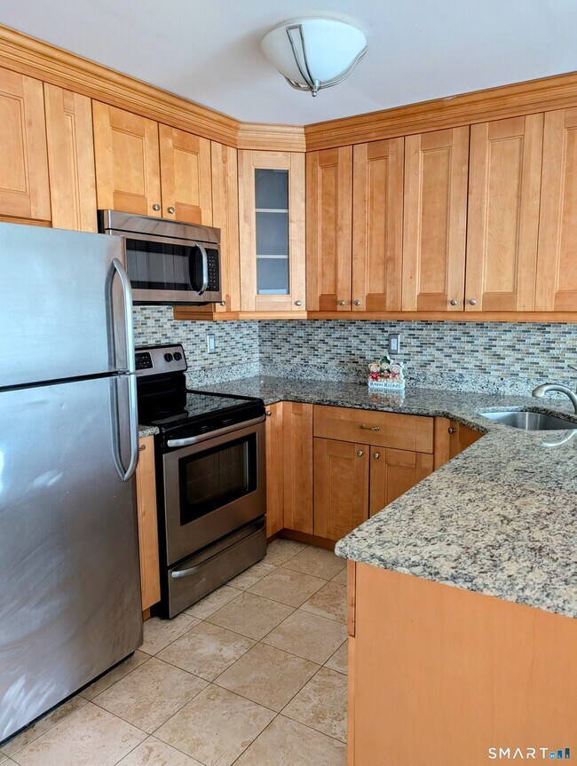 Building Photo - 104 North St