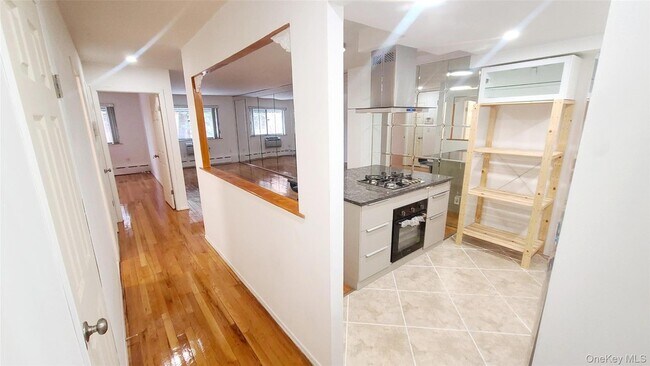 Building Photo - 101-20 67th Dr