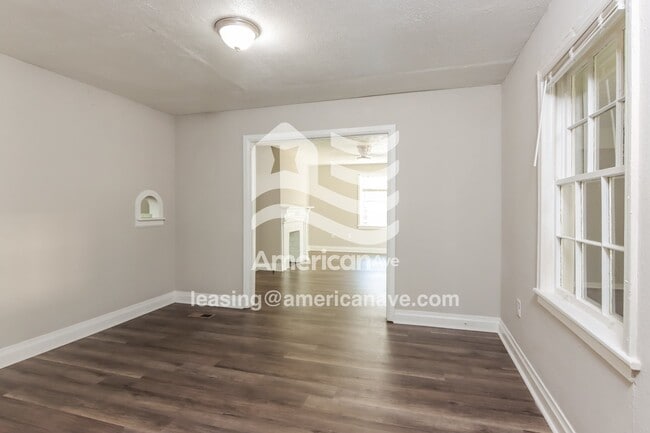 Building Photo - 1238 Briarwood Ave