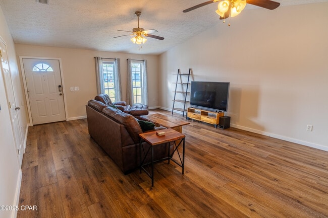 Building Photo - 1103 Mississippi Ave