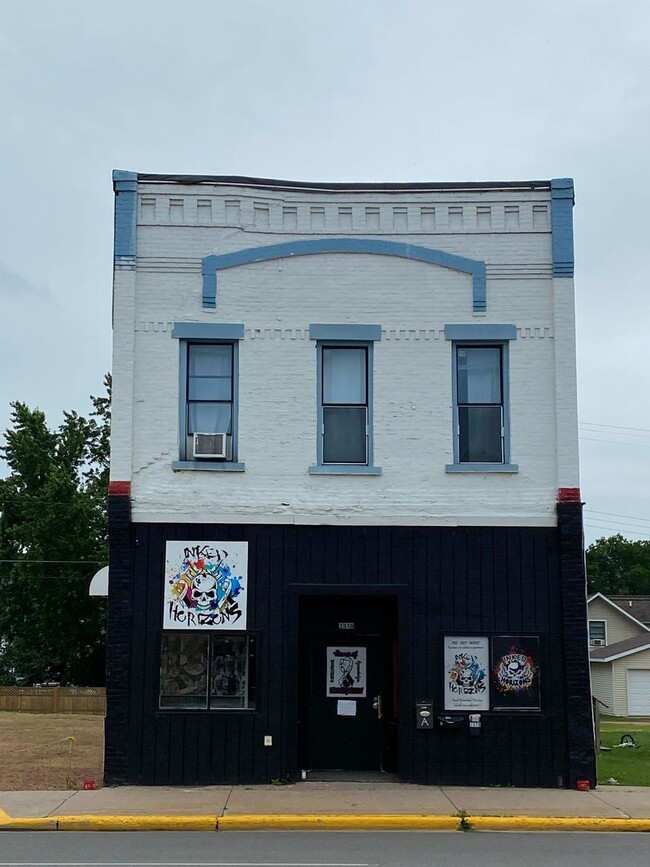 Building Photo - 1319 E Main St