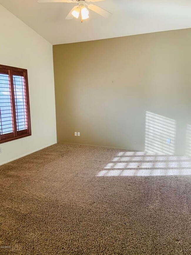 Building Photo - Nice 3 Bed, 2 Bath in Peoria