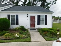 Building Photo - Charming Triplex in Havelock