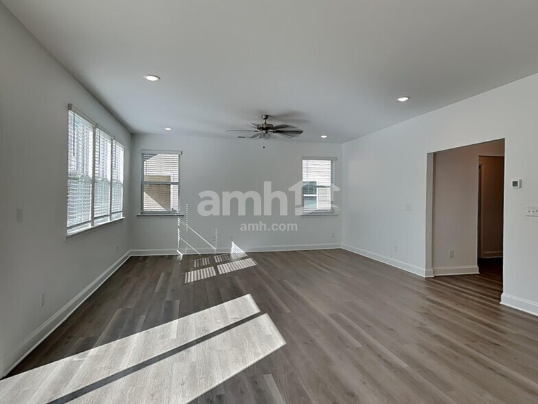 Building Photo - 3513 Jefferson Cor Ln