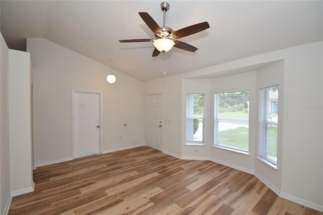 Building Photo - 14 Ryley Ln