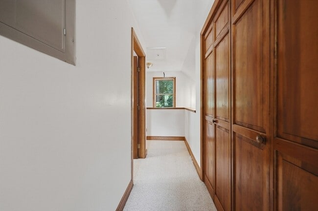 Building Photo - 21 Janet Cir