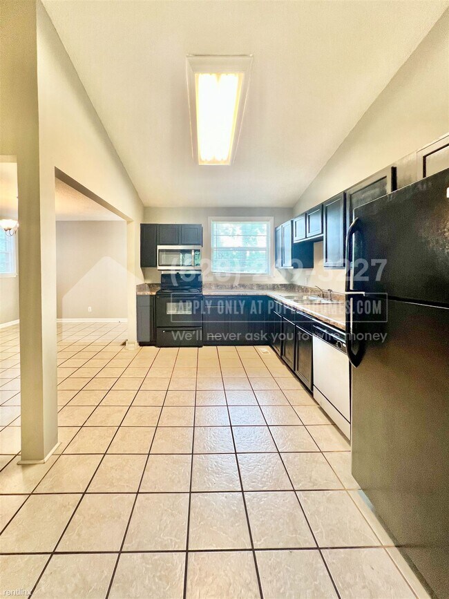 Building Photo - 3 br, 2 bath House - 2405 Melbourne Dr -