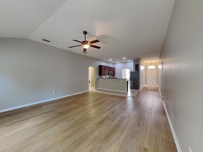 Building Photo - 244 Bridgeport Ln