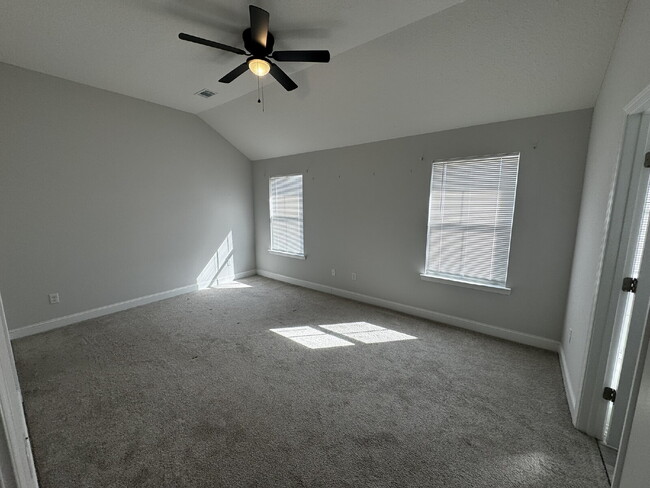Building Photo - Home for Rent