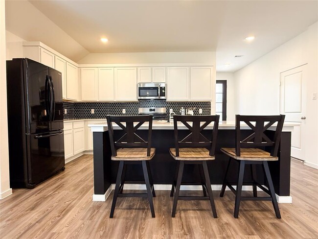 Building Photo - 27230 Henley Rdg Dr