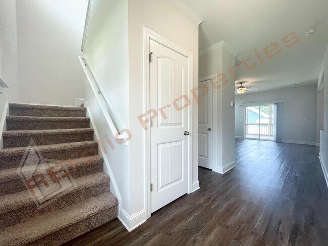 Building Photo - 321 Quarryrock Rd