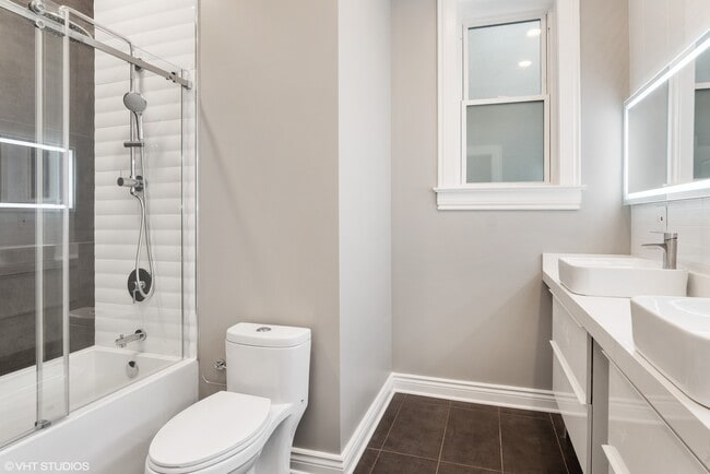 Building Photo - 608 W Arlington Pl