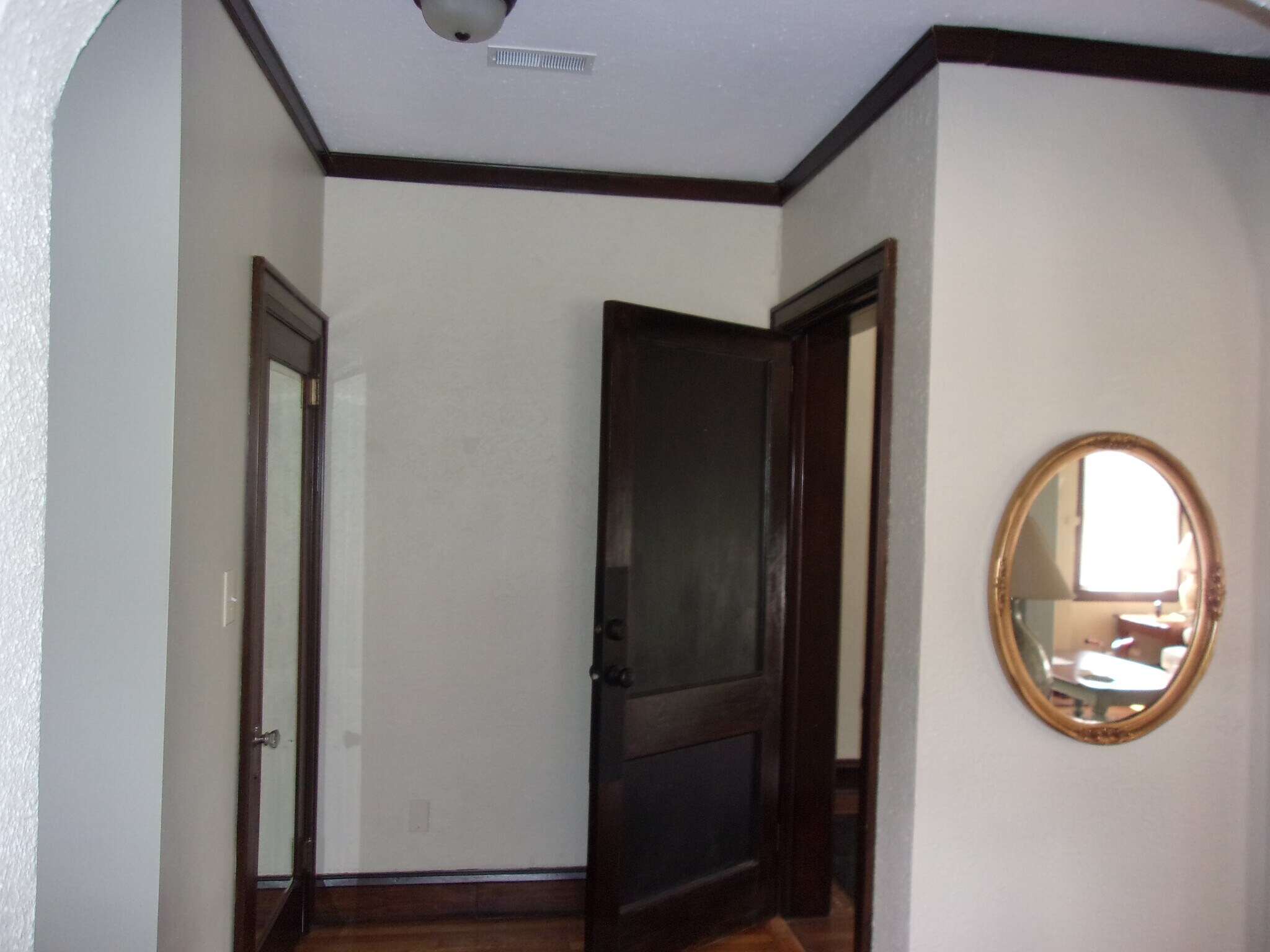 Building Photo - 309 Park Dr