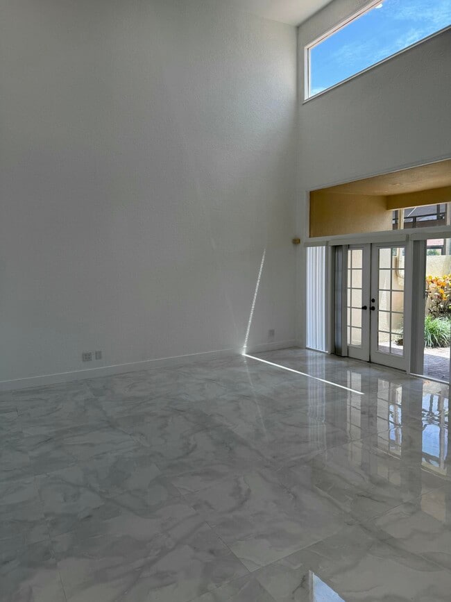 Building Photo - 23392 Mirabella Cir S