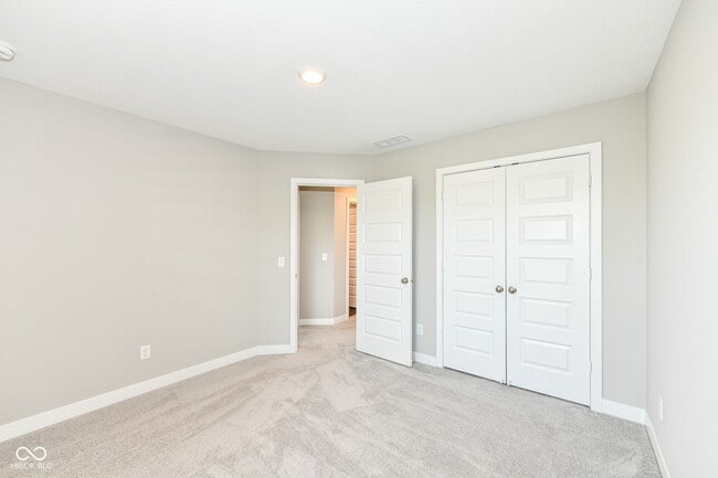 Building Photo - 6898 Sunstone Pl